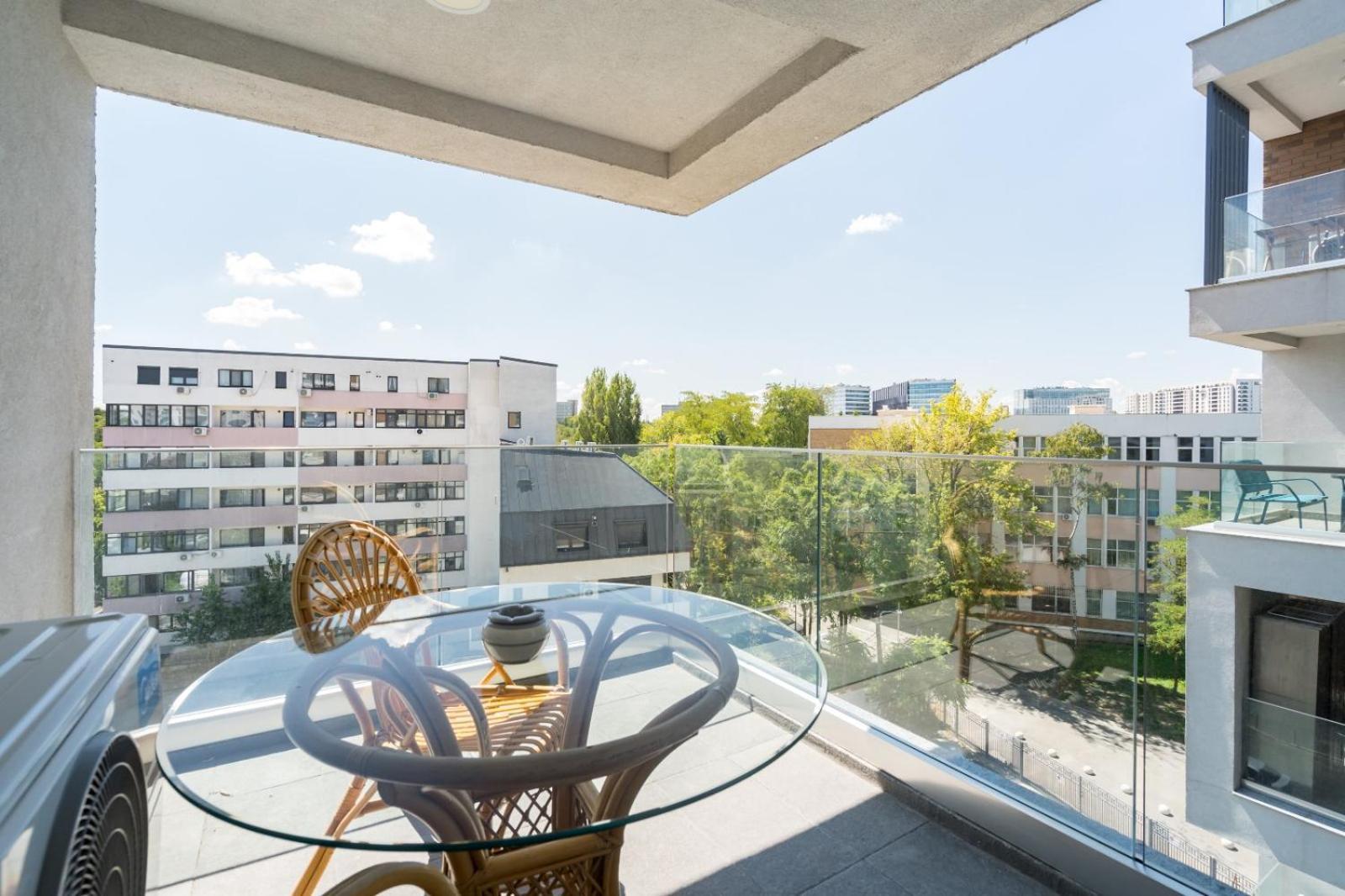 A Home Away - Politehnica Park Bukarest Eksteriør billede